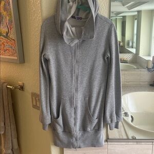 Gray Cotton long, cozy sweatshirt size P with Hood & pockets